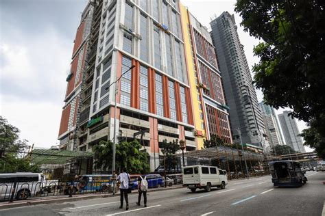New building welcomes 3,531 SHS students .